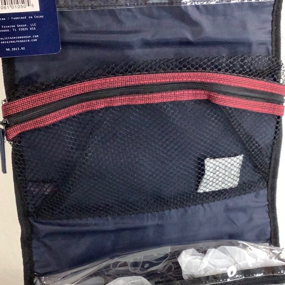 Original Penguin hanging toiletry bag travel kit NWT - Picture 4 of 9